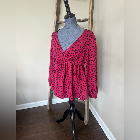 unbranded Tops - Dalmation print flowy top NWOT